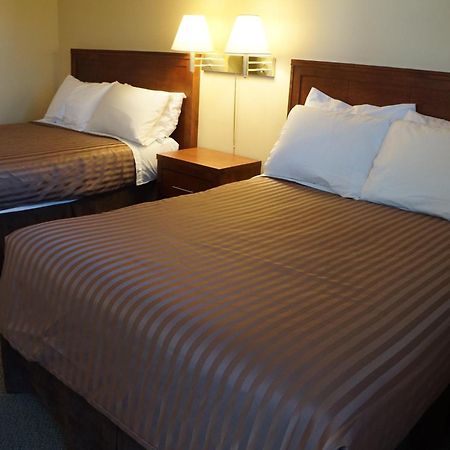 Westward Inn & Suites Langley Szoba fotó